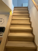  Vinylové schody s nosem BUKOMA